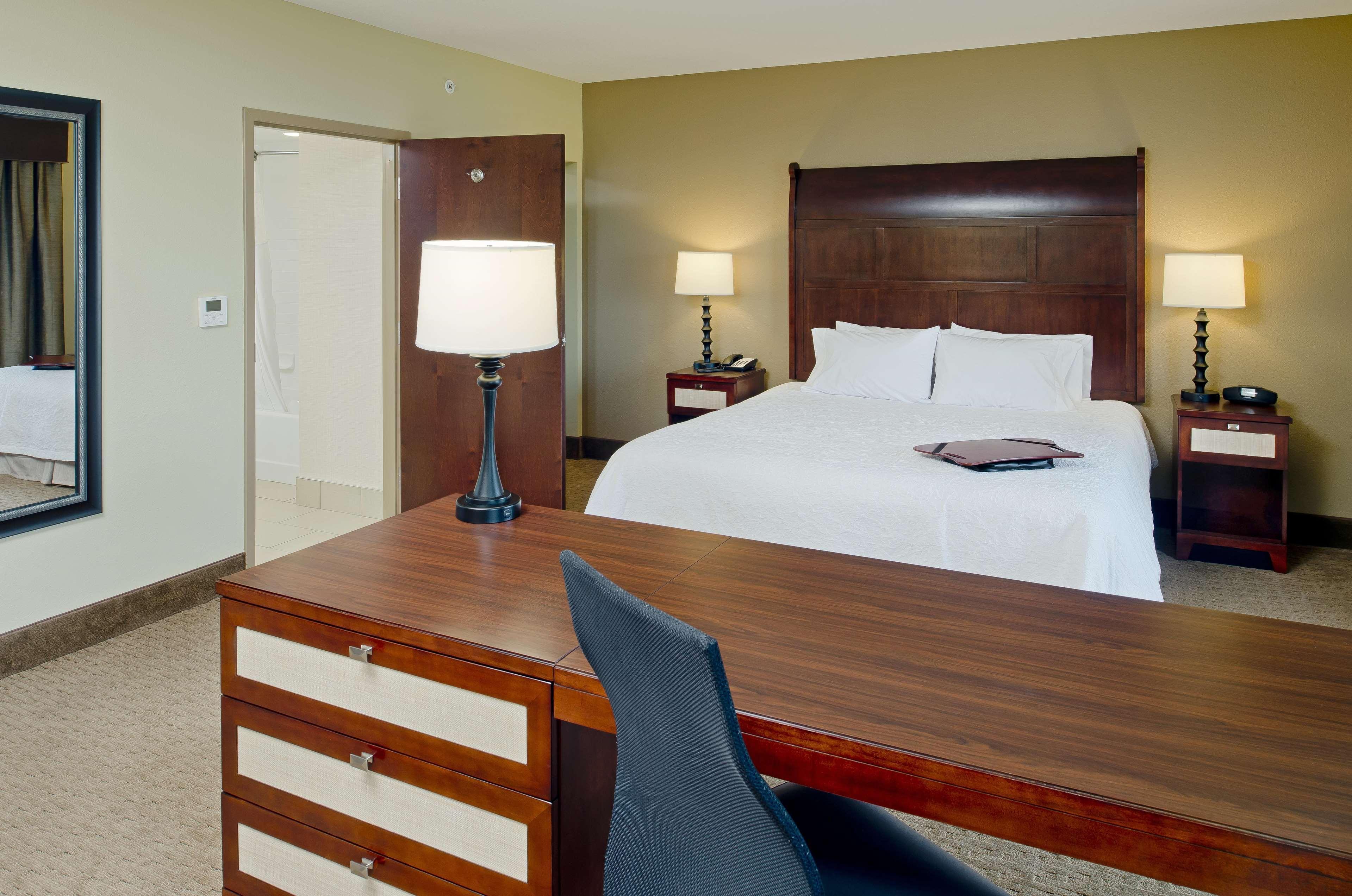 Hampton Inn & Suites Ocean City Bayfront-Convention Center Room photo