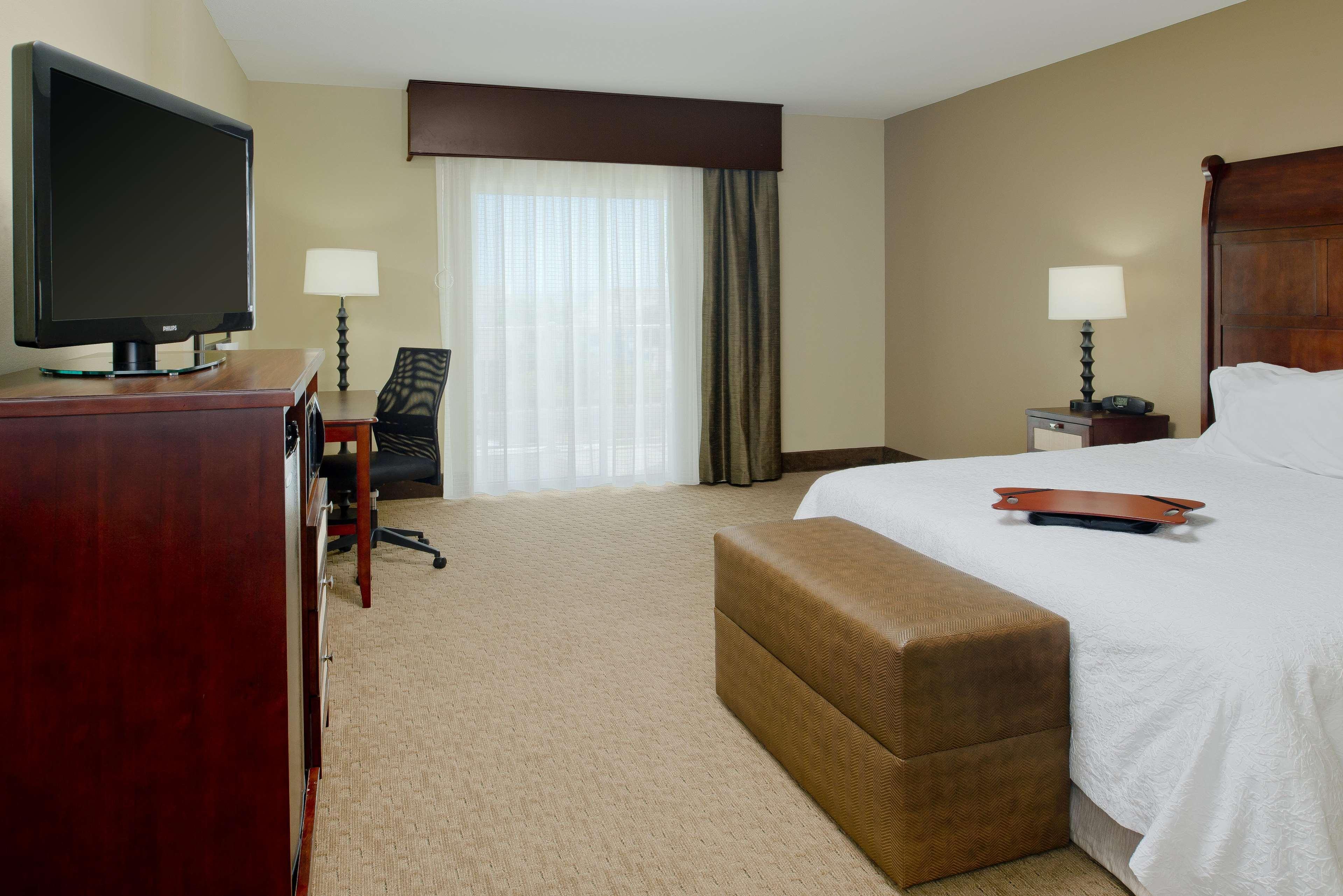 Hampton Inn & Suites Ocean City Bayfront-Convention Center Room photo