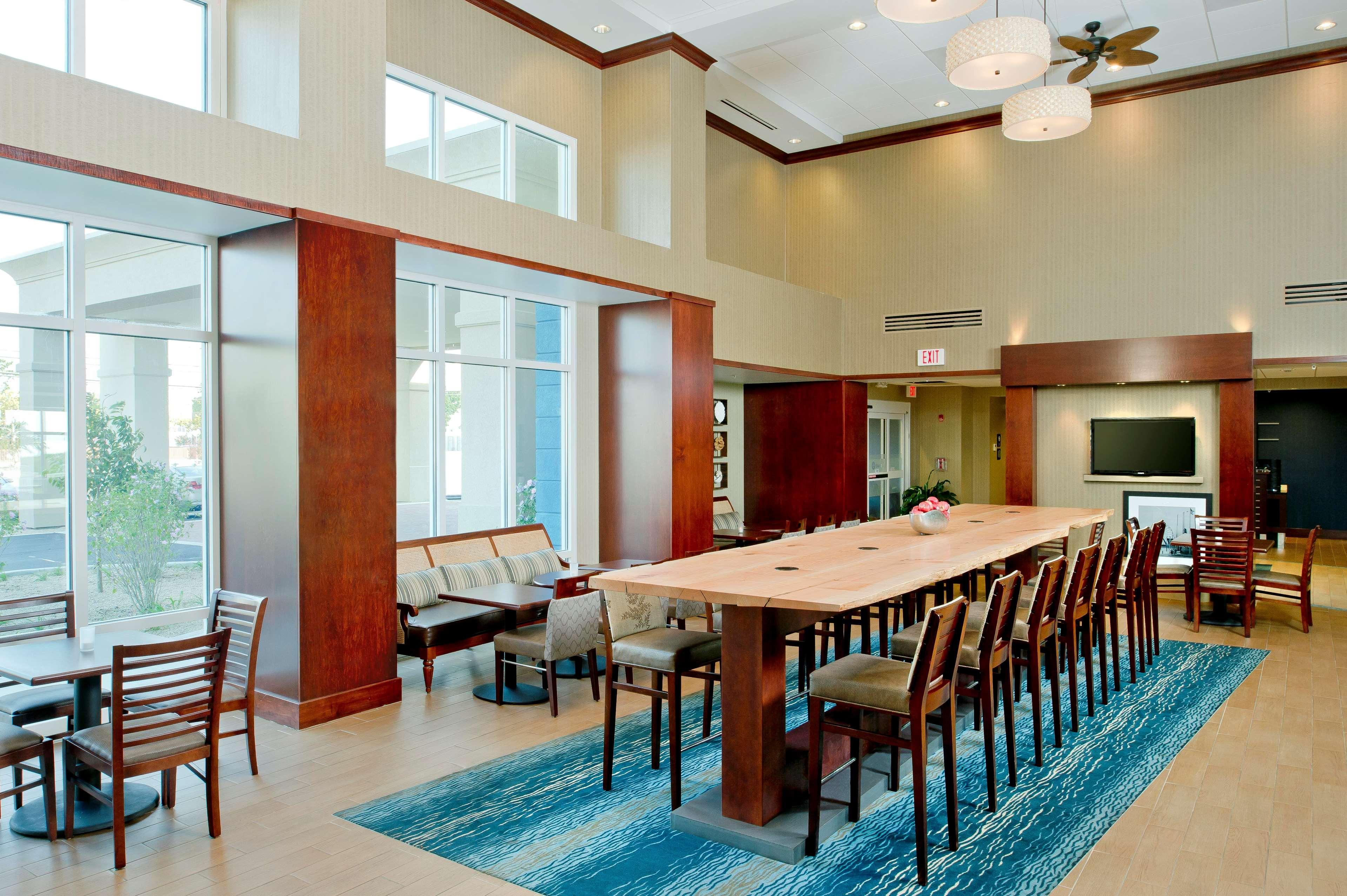 Hampton Inn & Suites Ocean City Bayfront-Convention Center Restaurant photo